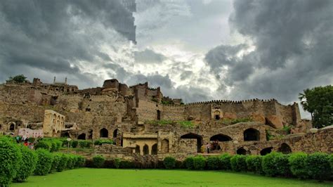 Golconda Fort - En Resa Tillbaks i Tiden och En Upplevelse av Arkitektonisk Prakt!