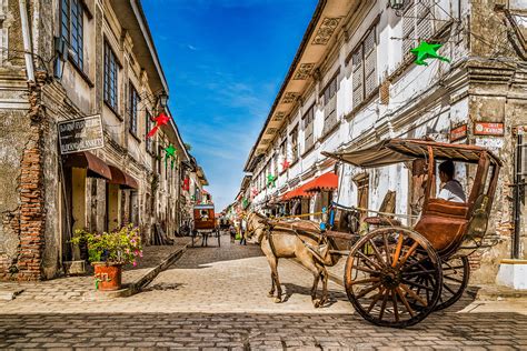 Vigan's Hidden Gem: Calle Crisologo – En Äventyrsresa i Tiden!